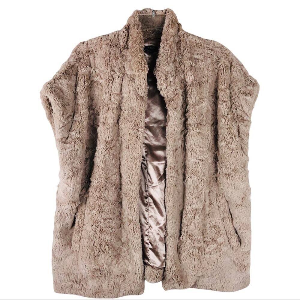 Katie Todd tan faux fur lined teddy pockets open or closed vest medium